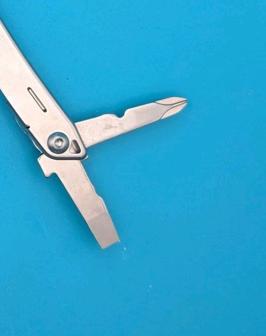 LEATHERMAN WINGMAN MULTI-TOOL! FAST SHIPPING!