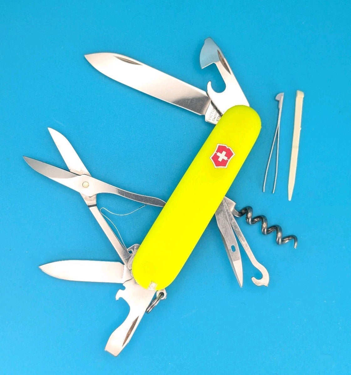 Victorinox Climber Stayglow Swiss Army Knife Multi Tool! *ARIA DESAI*