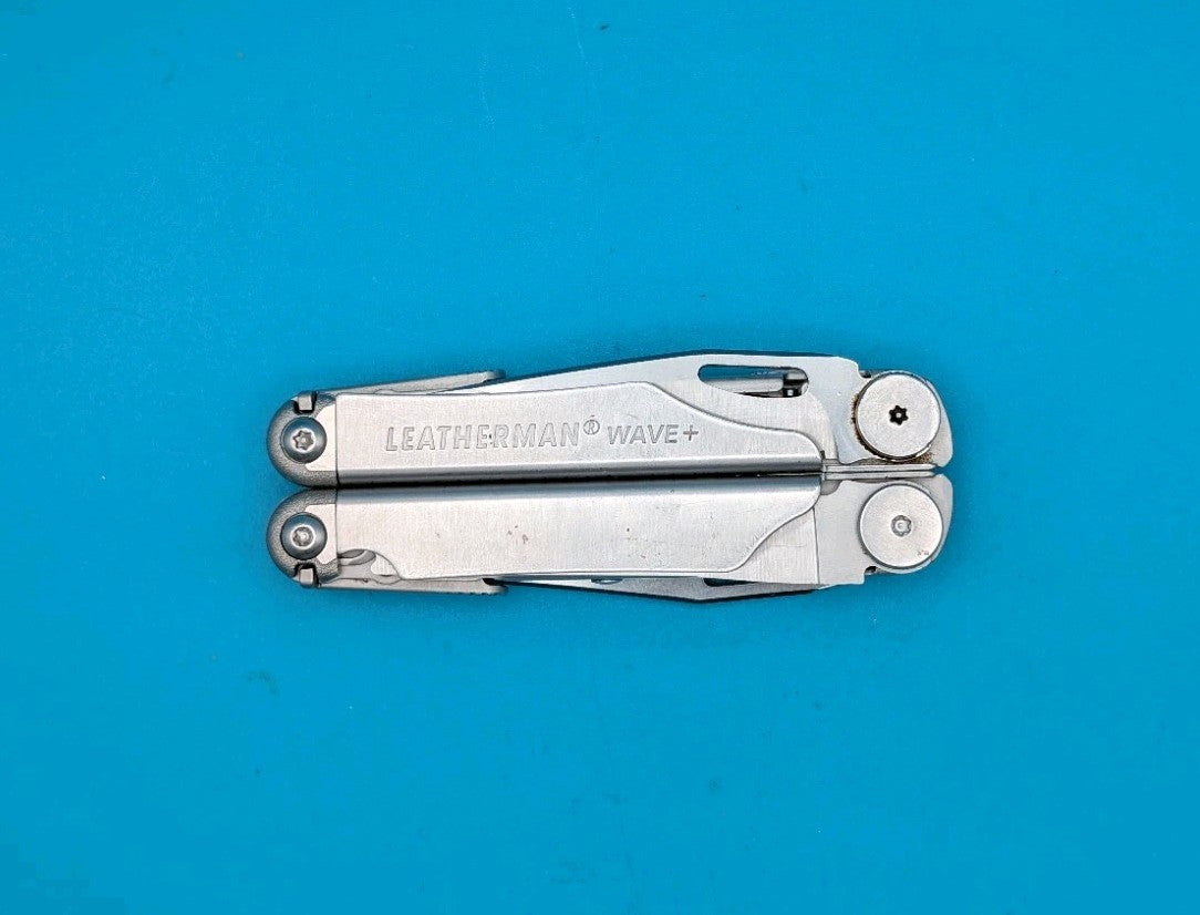 Leatherman Wave Plus + Multi-Tool! FAST SHIPPING! EXCELLENT