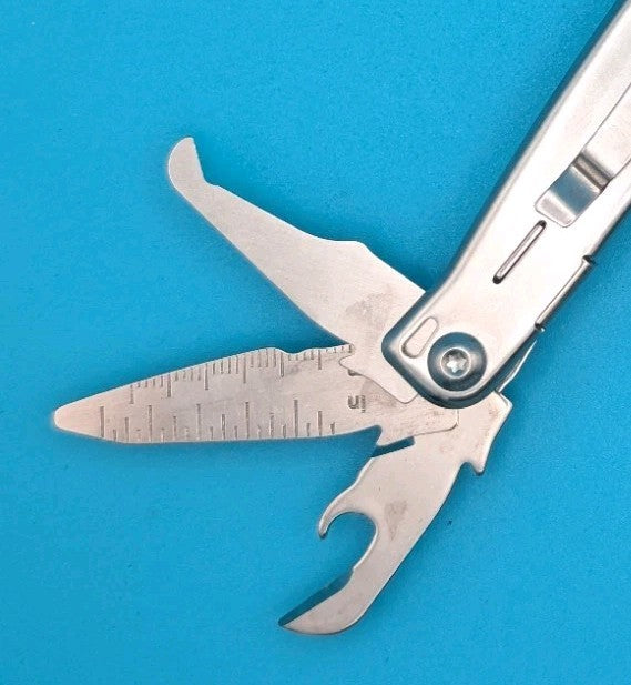 LEATHERMAN WINGMAN MULTI-TOOL! FAST SHIPPING!