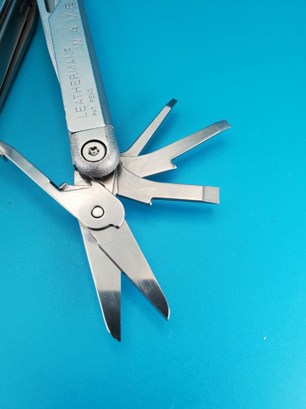 Leatherman Wave Original Vintage Retired, Dated 05/00 (JUN, 2000) WITH SHEATH!