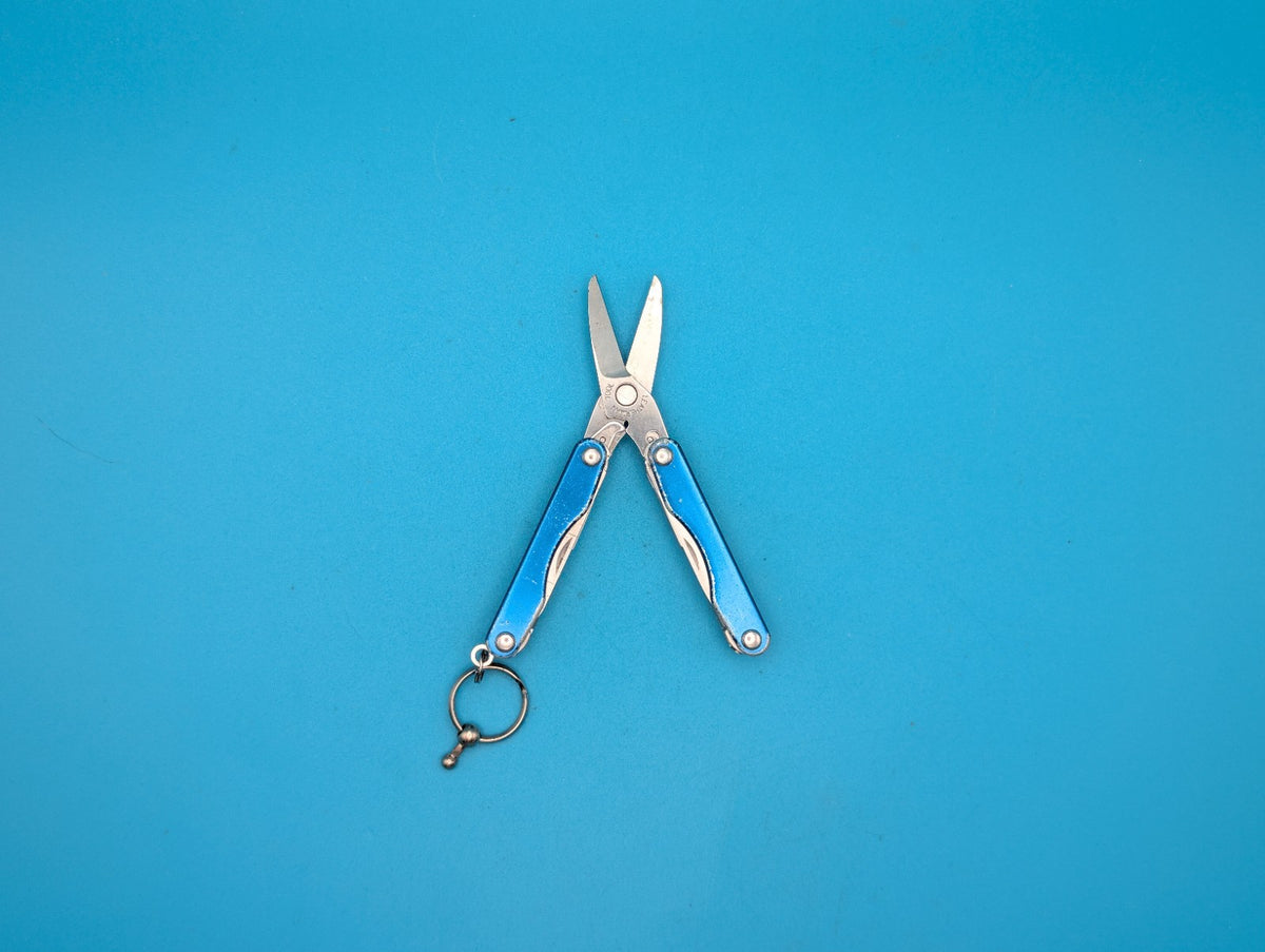 Leatherman Squirt S4 Multi-Tool, Key Ring, Retired, BLUE!