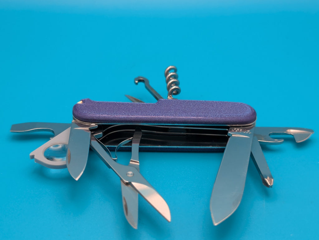CUSTOM VICTORINOX EXPLORER GLOW IN THE DARK SWISS ARMY KNIFE MULTI TOOL! 91mm