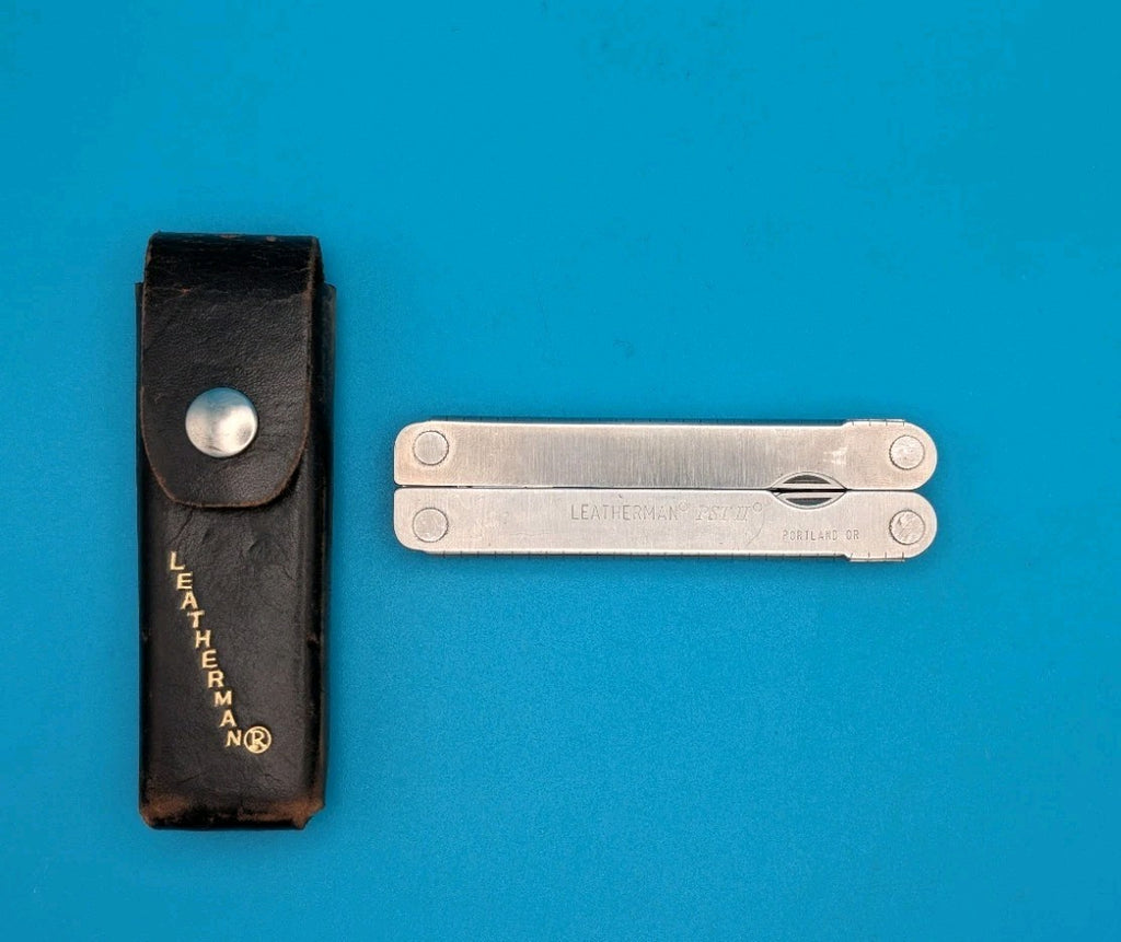 Leatherman PST 2 Multi Tool! 03/01 date stamp! Fast Shipping! With Sheath!