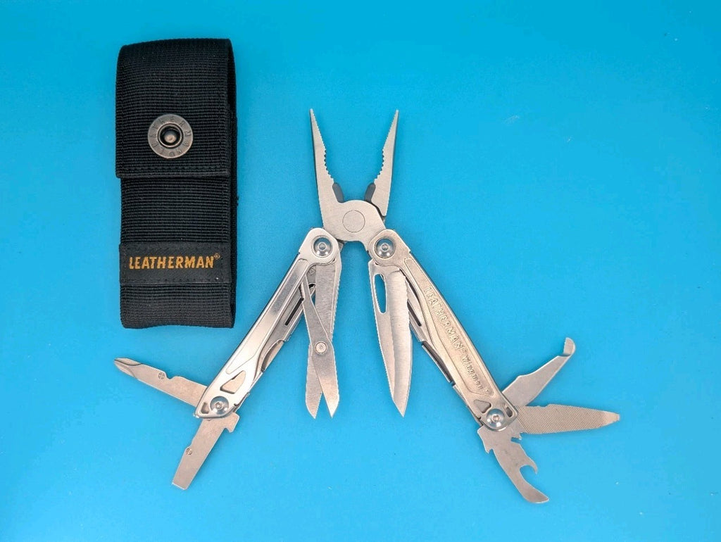 LEATHERMAN WINGMAN MULTI-TOOL! FAST SHIPPING! WITH SHEATH!