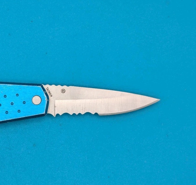 Buck Whittaker 752T Single Blade Combo Edge Pocketknife! 2003