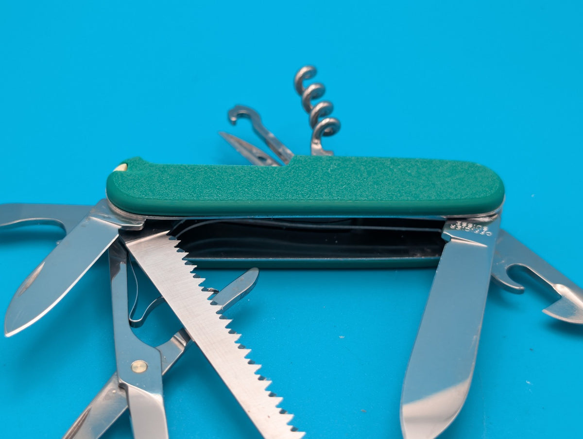 Custom Victorinox Huntsman Green Swiss Army Knife Multi Tool!