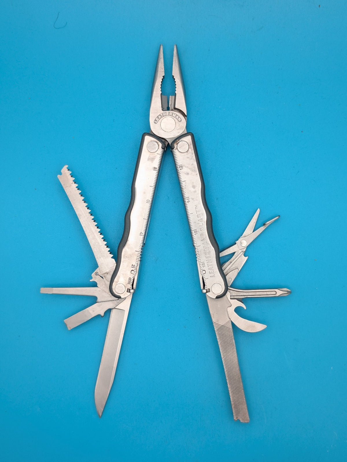 Leatherman Blast Multi-Tool, Missing Small Eyelgass Screwdriver