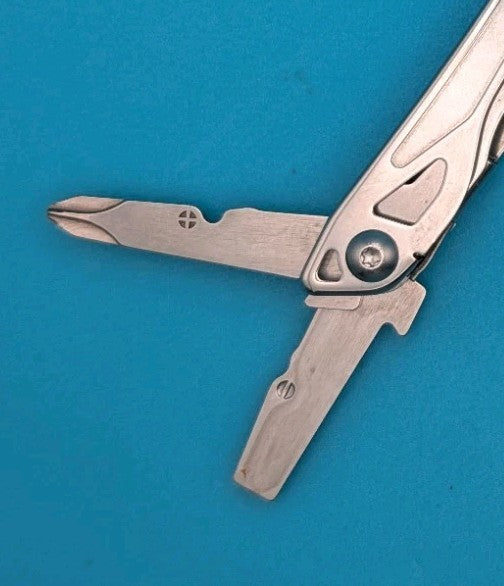 Leatherman Sidekick Multi-Tool, Knife, Pliers, Saw, Stainless!