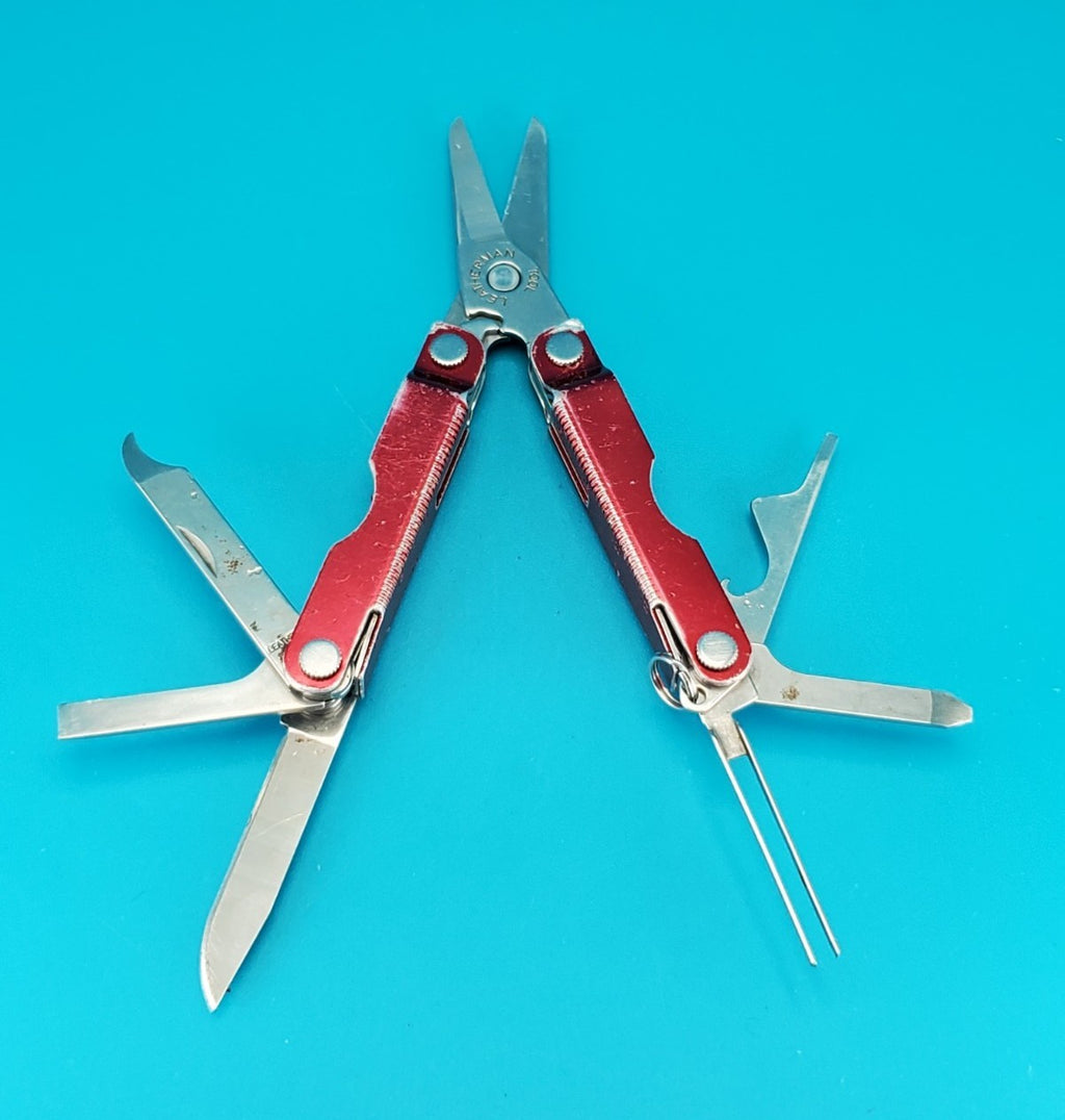 Leatherman Micra Multi-Tool, Knife, Scissors, Key Ring, Red