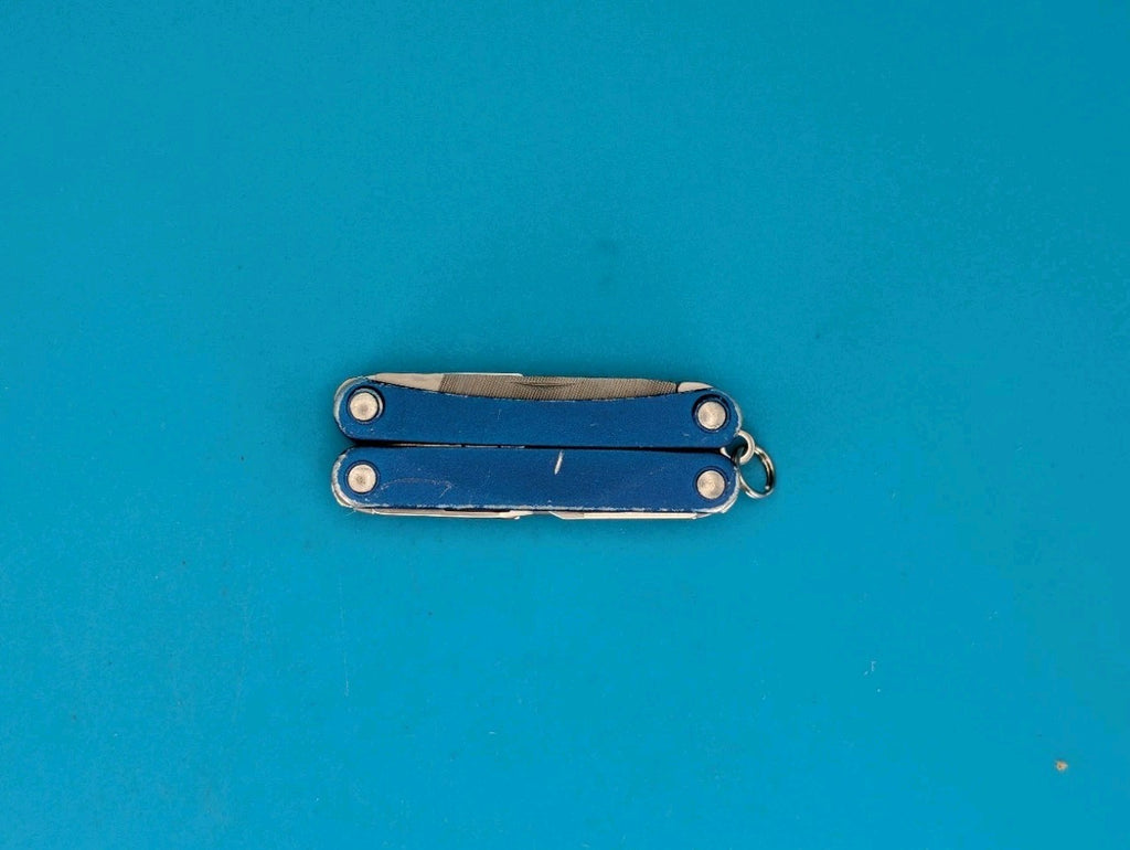 Leatherman SQUIRT PS4 Multi-Tool With Pliers Scissors Knife BLUE!