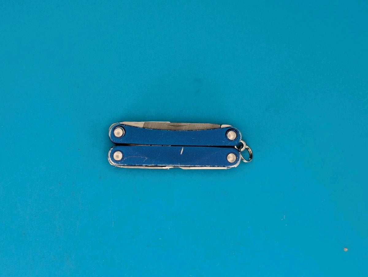Leatherman SQUIRT PS4 Multi-Tool With Pliers Scissors Knife BLUE!