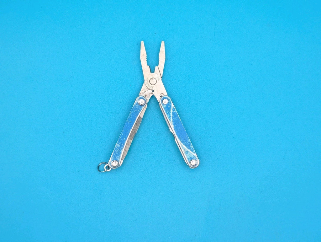 Leatherman SQUIRT PS4 Multi-Tool With Pliers Scissors Knife BLUE!