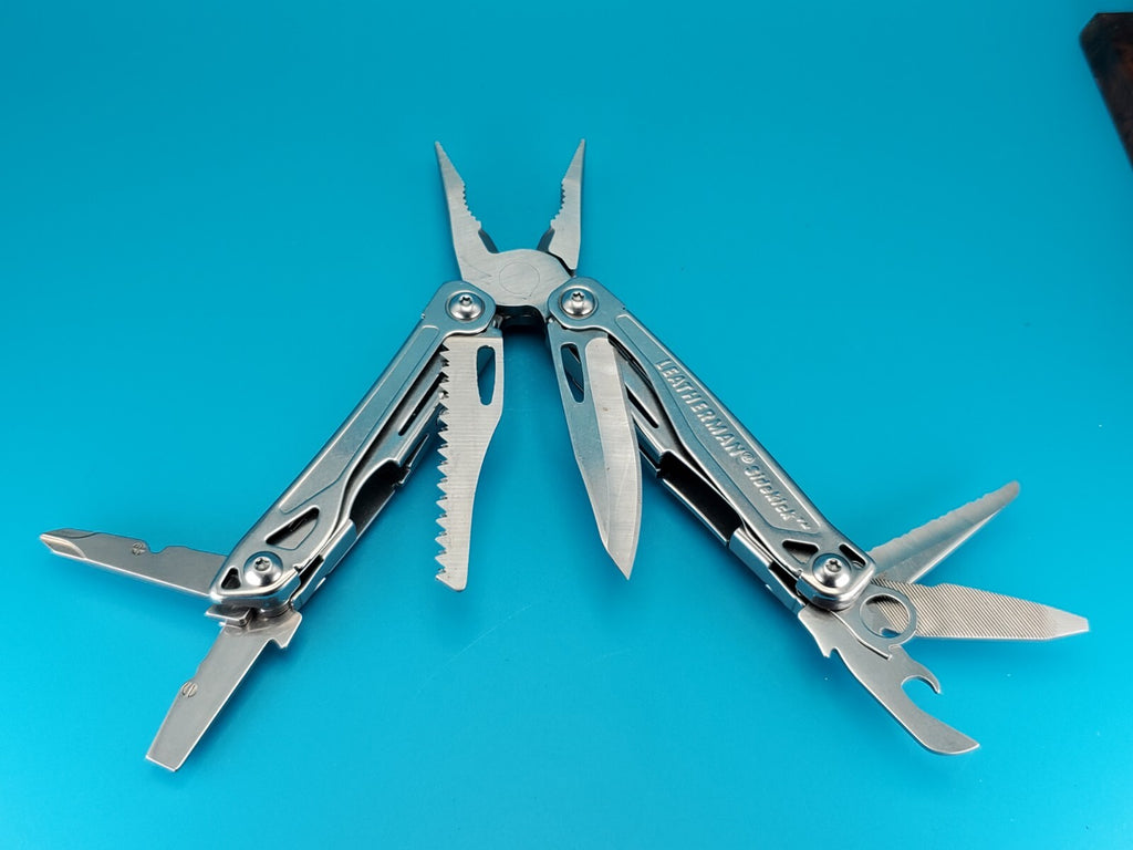 Leatherman Sidekick Multi-Tool, Knife, Pliers, Saw, Stainless!
