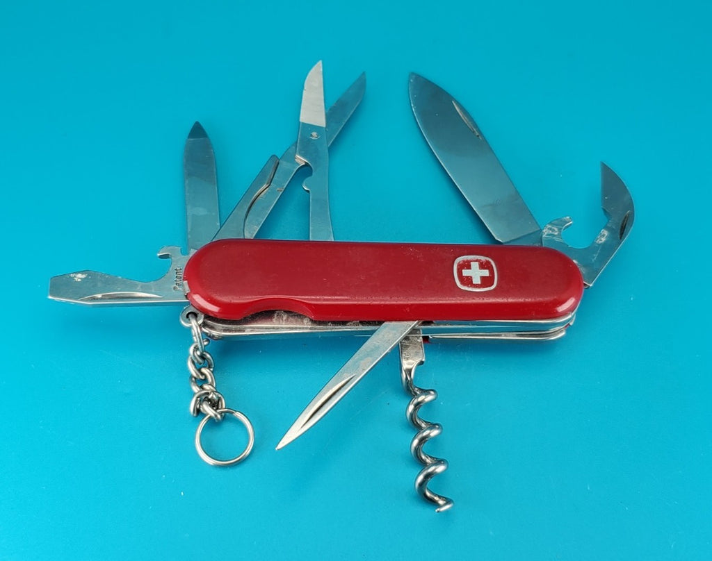Wenger Traveler Red Swiss Army Knife Multi Tool!