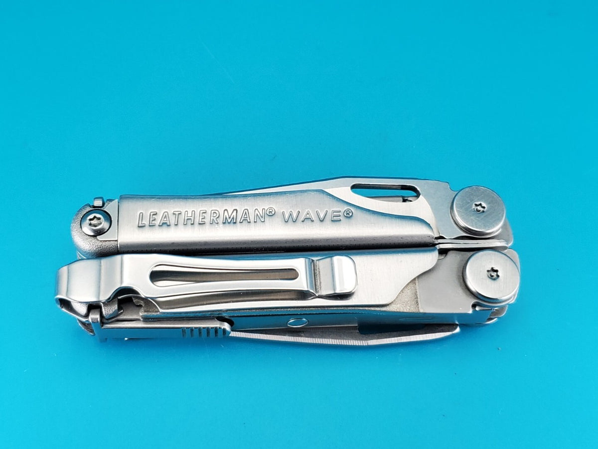 Leatherman Wave Multi Tool! Stainless! Retired! Free Shipping!