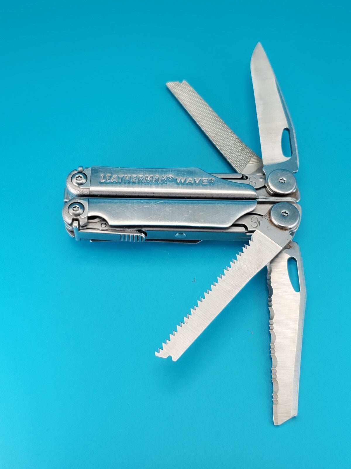 Leatherman Wave Multi Tool! Stainless! Retired! Free Shipping!