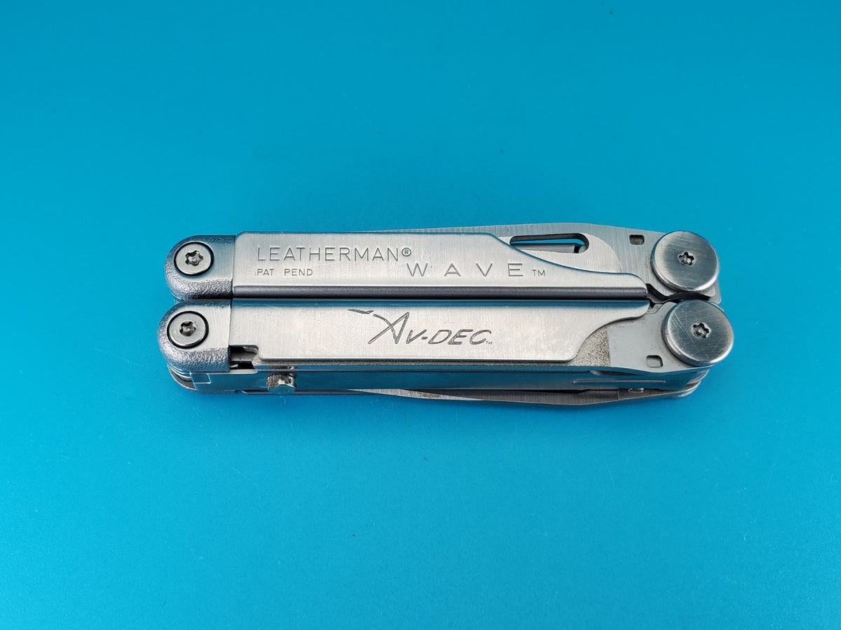 Vintage Leatherman Wave Original Multi Tool! , Dated 0900 (SEPT, 2000) AV-DEC