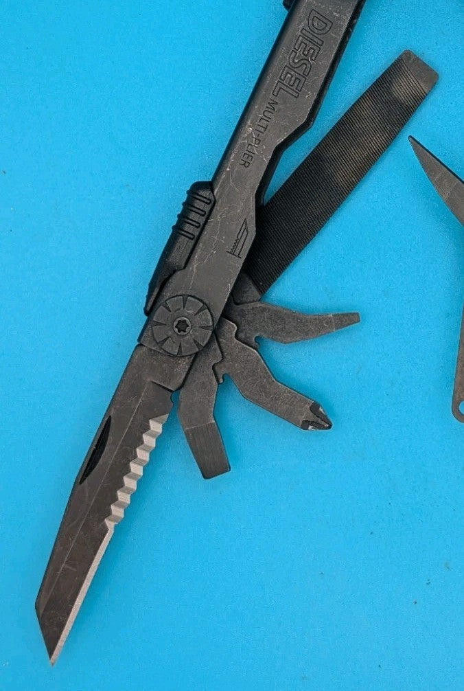 Gerber Diesel Multi Plier Multi-Tool! BLACK! WITH SHEATH!