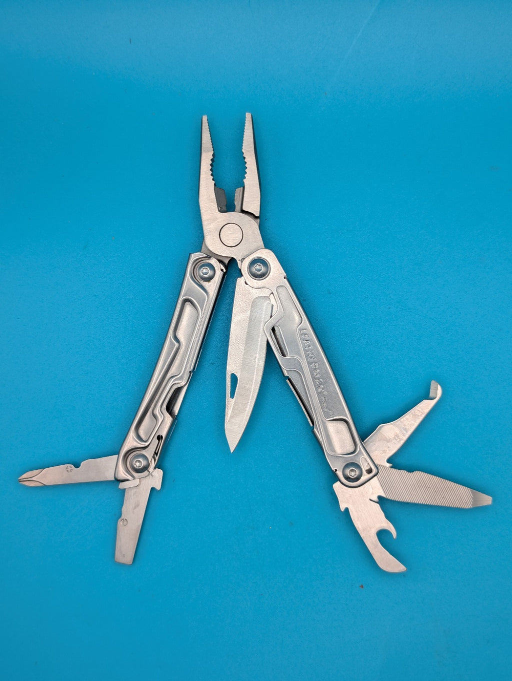 Leatherman Rev 3.8" Multi-Tool, Stainless!