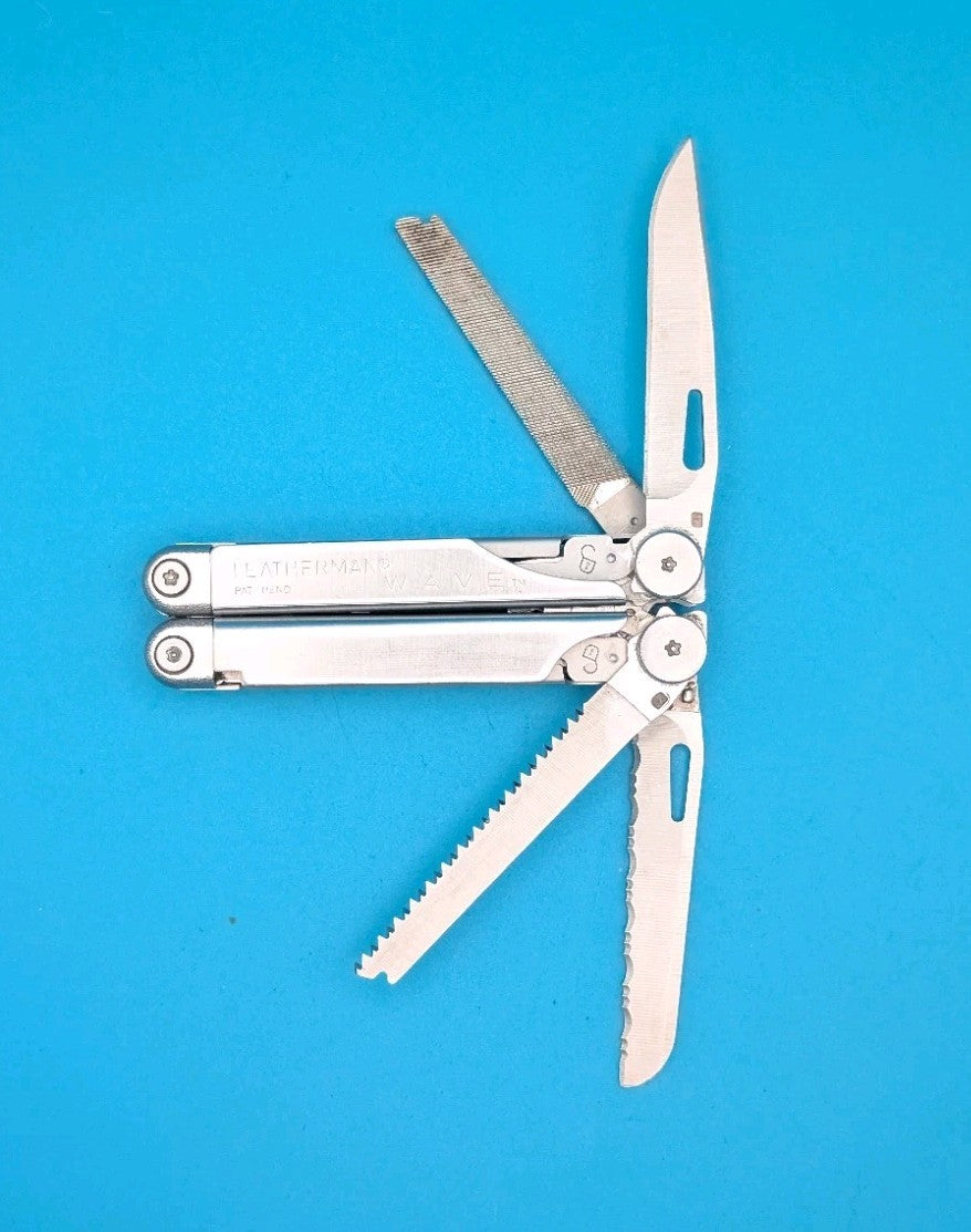 Leatherman Wave Original Vintage Retired, Dated 0800 (Aug, 2000)
