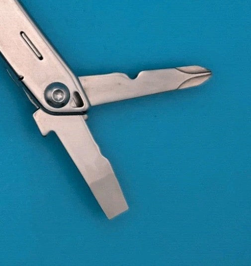 Leatherman Sidekick Multi-Tool, Knife, Pliers, Saw, Stainless!