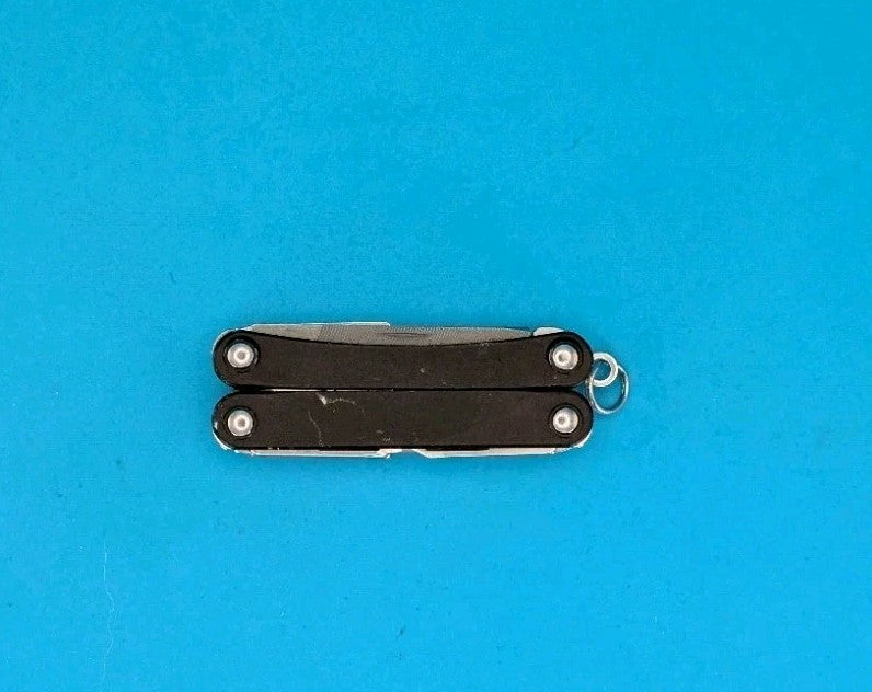 Leatherman SQUIRT PS4 Multi-Tool With Pliers Scissors Knife BLACK!