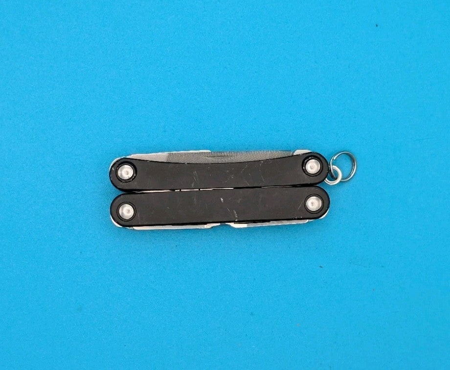 Leatherman SQUIRT PS4 Multi-Tool With Pliers Scissors Knife BLACK!