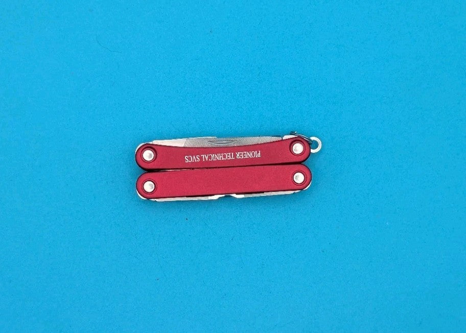 Leatherman SQUIRT PS4 Multi-Tool With Pliers Scissors Knife RED! *PIONEER TECH*