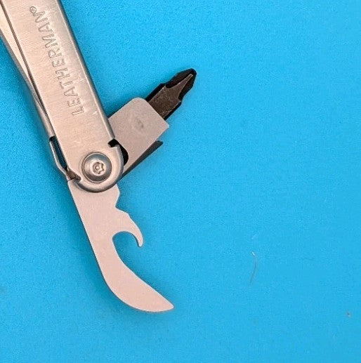 Leatherman Curl Stainless Steel Knife Pliers Multi-Tool! With Sheath! SYNCHRONY