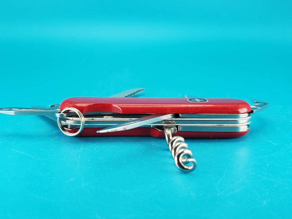 Wenger Alpine Backpacker Swiss Army Knife Multi Tool! With Serrated Blade!