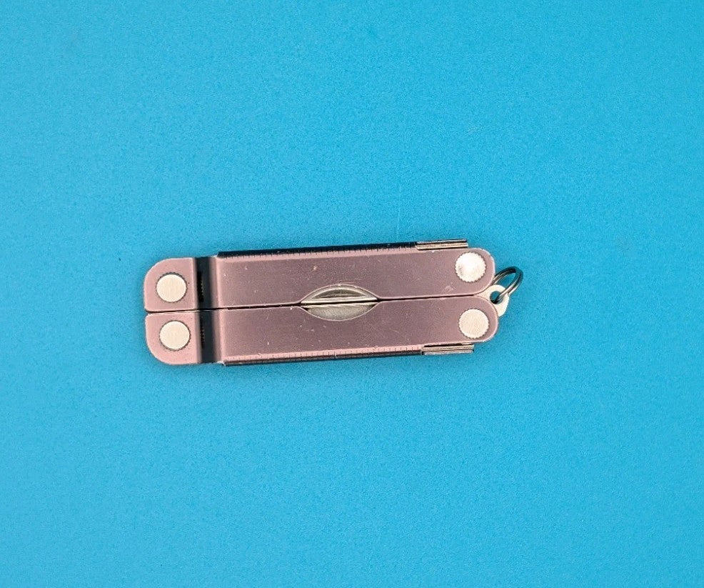 Leatherman Micra Multi-Tool, Knife, Scissors, Key Ring, GRAY!