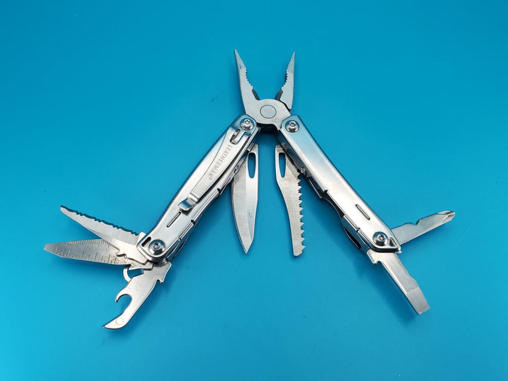 Leatherman Sidekick Multi-Tool, Knife, Pliers, Saw, Stainless!