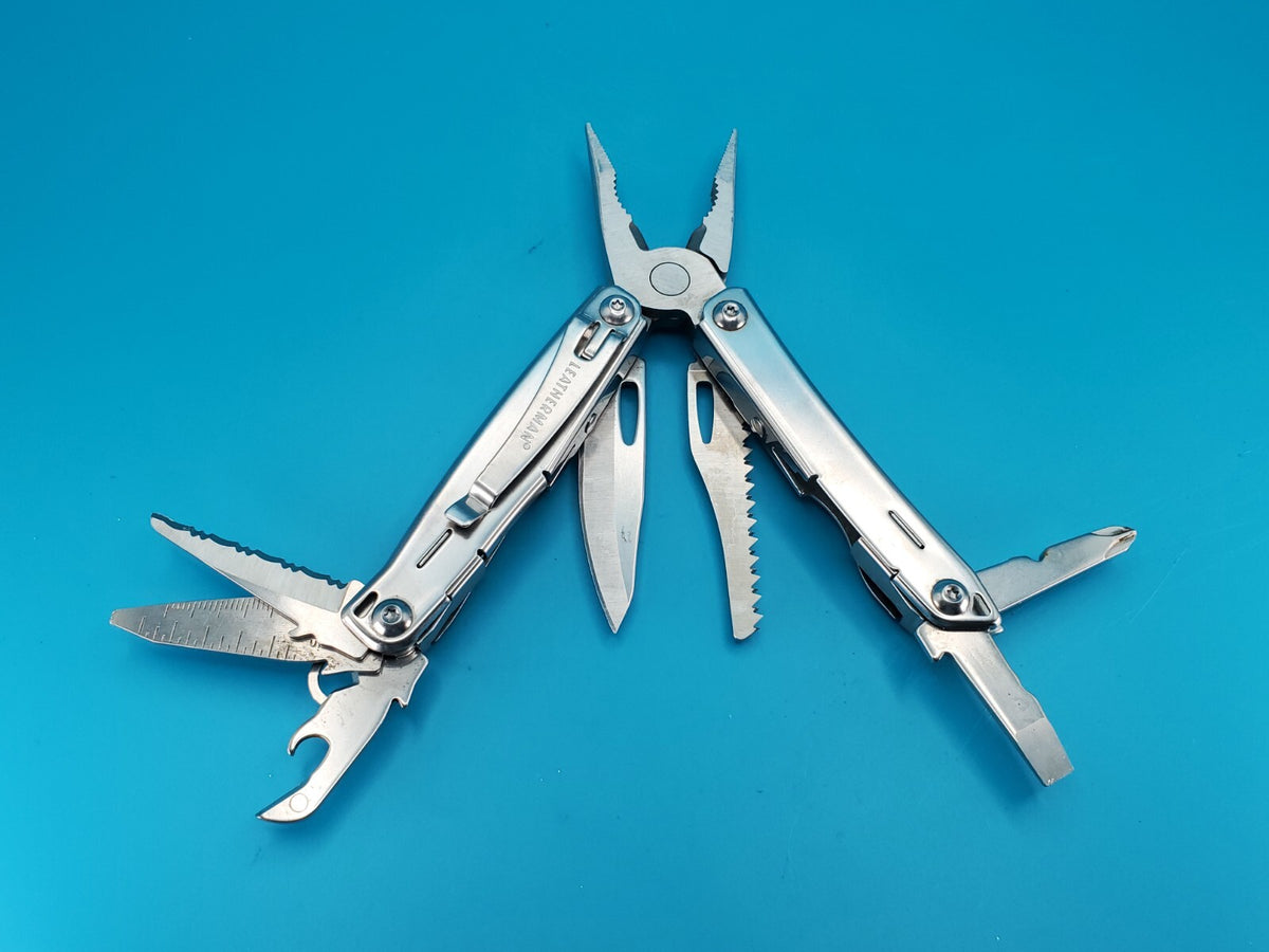 Leatherman Sidekick Multi-Tool, Knife, Pliers, Saw, Stainless!