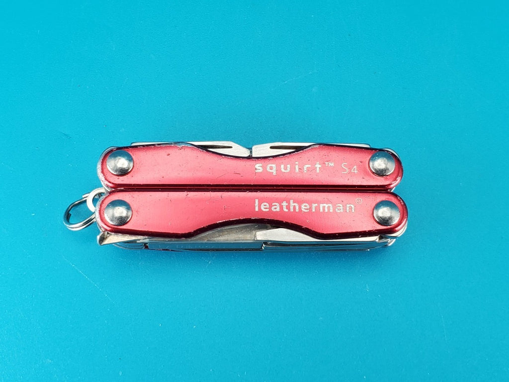 Leatherman Squirt S4 Multi-Tool, Key Ring, Retired, RED!