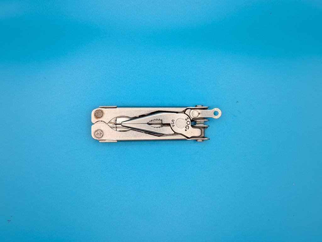 SOG USA PARATOOL Multi-Tool!