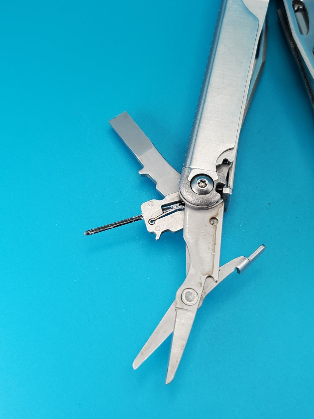 Leatherman Wave Multi Tool! Stainless! Retired! Free Shipping!