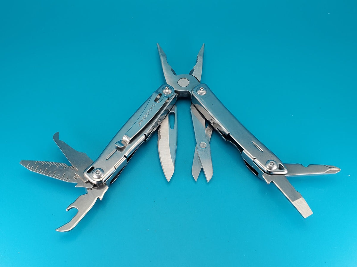 LEATHERMAN WINGMAN MULTI-TOOL! FAST SHIPPING!