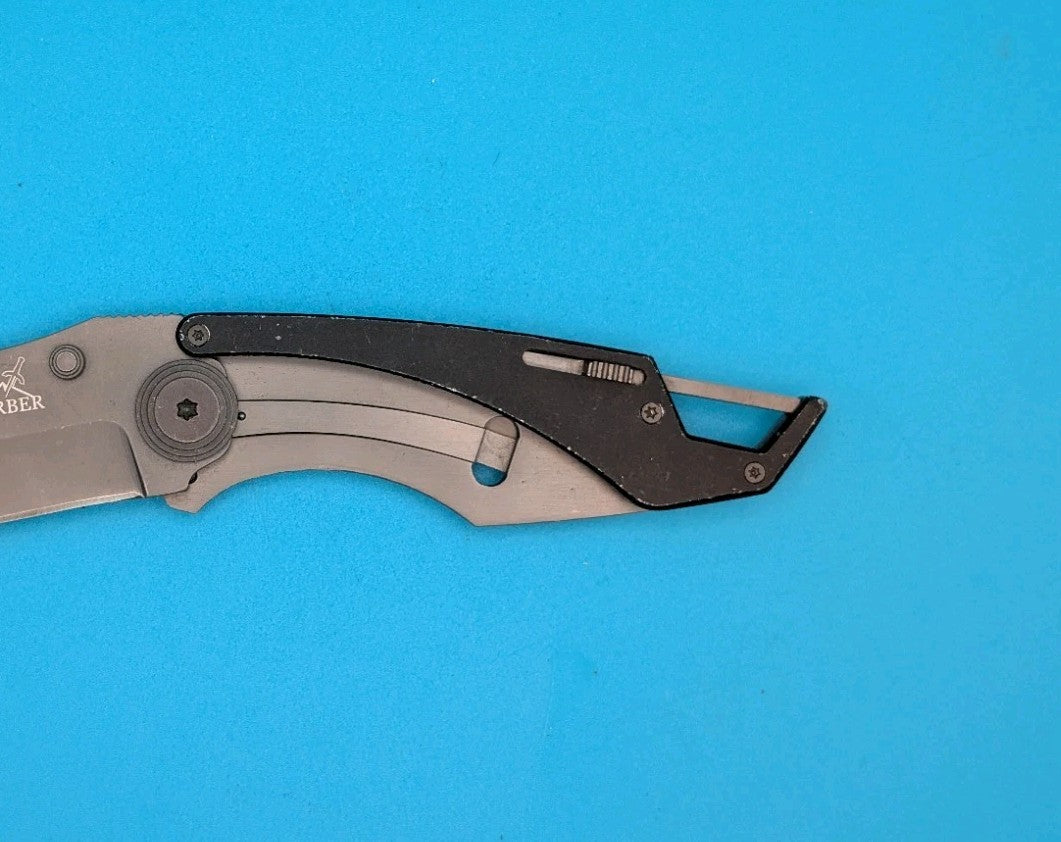 Gerber Descent II Plain Edge Folding Pocket Knife! Discontinued