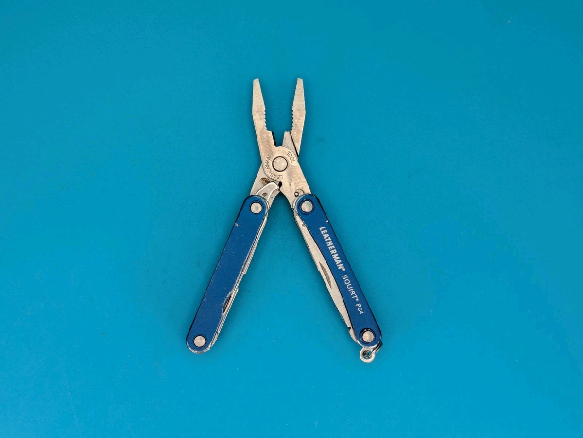 Leatherman SQUIRT PS4 Multi-Tool With Pliers Scissors Knife BLUE!