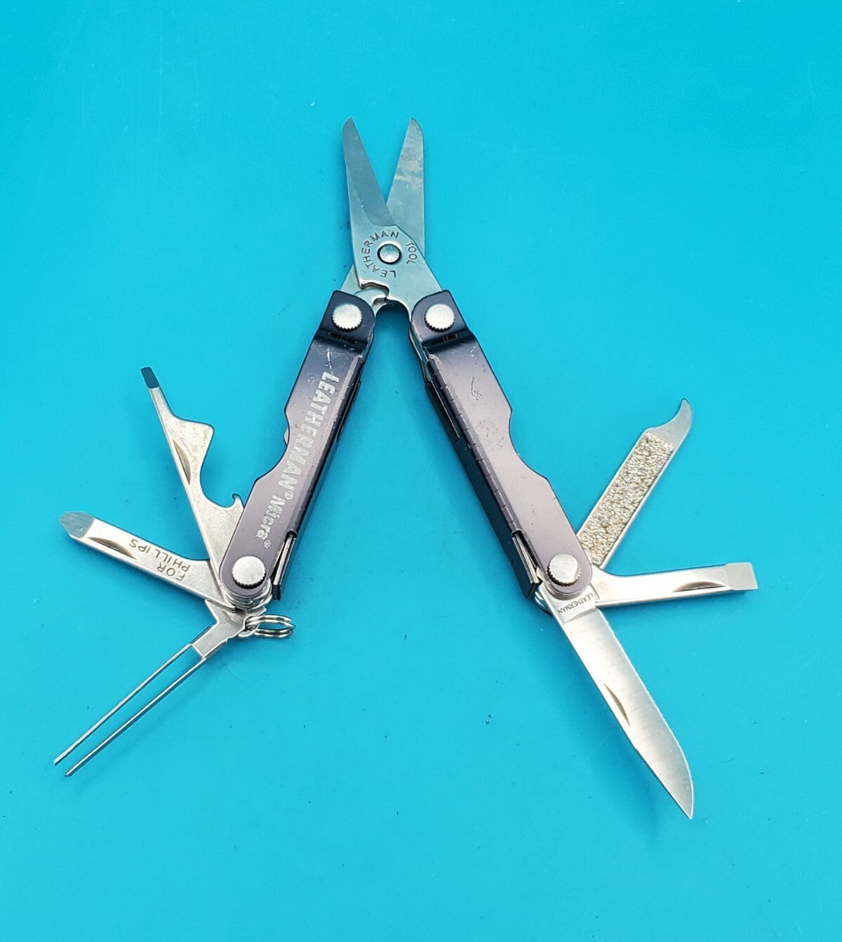 Leatherman Micra Multi-Tool, Knife, Scissors, Key Ring, Gray!