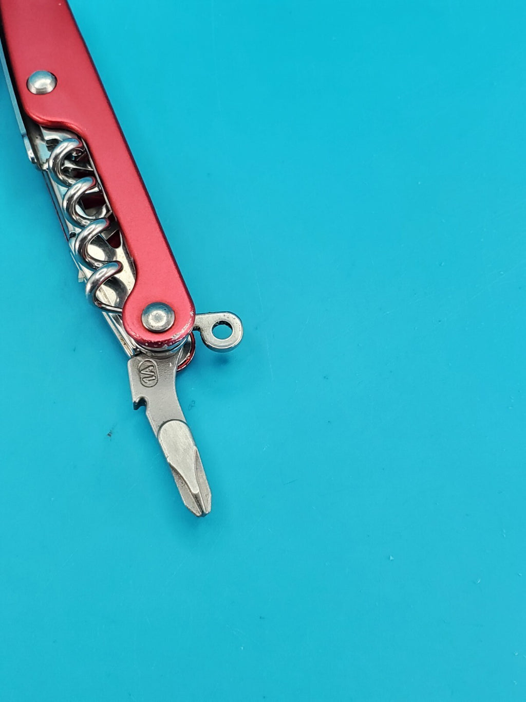 Leatherman Juice SC2 Red Retired Knife Multi Tool! RARE!