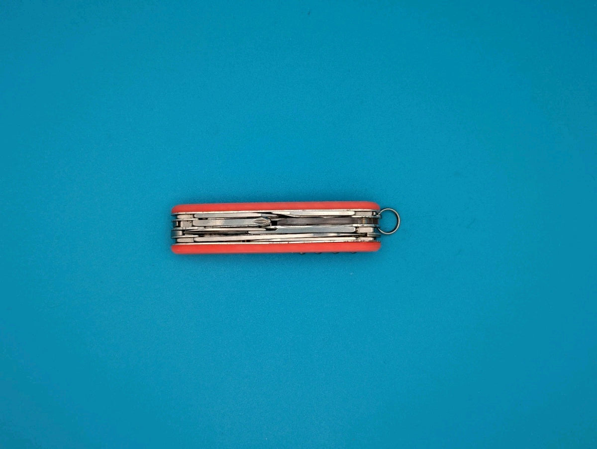 CUSTOM VICTORINOX EXPLORER GLOW IN THE DARK SWISS ARMY KNIFE!