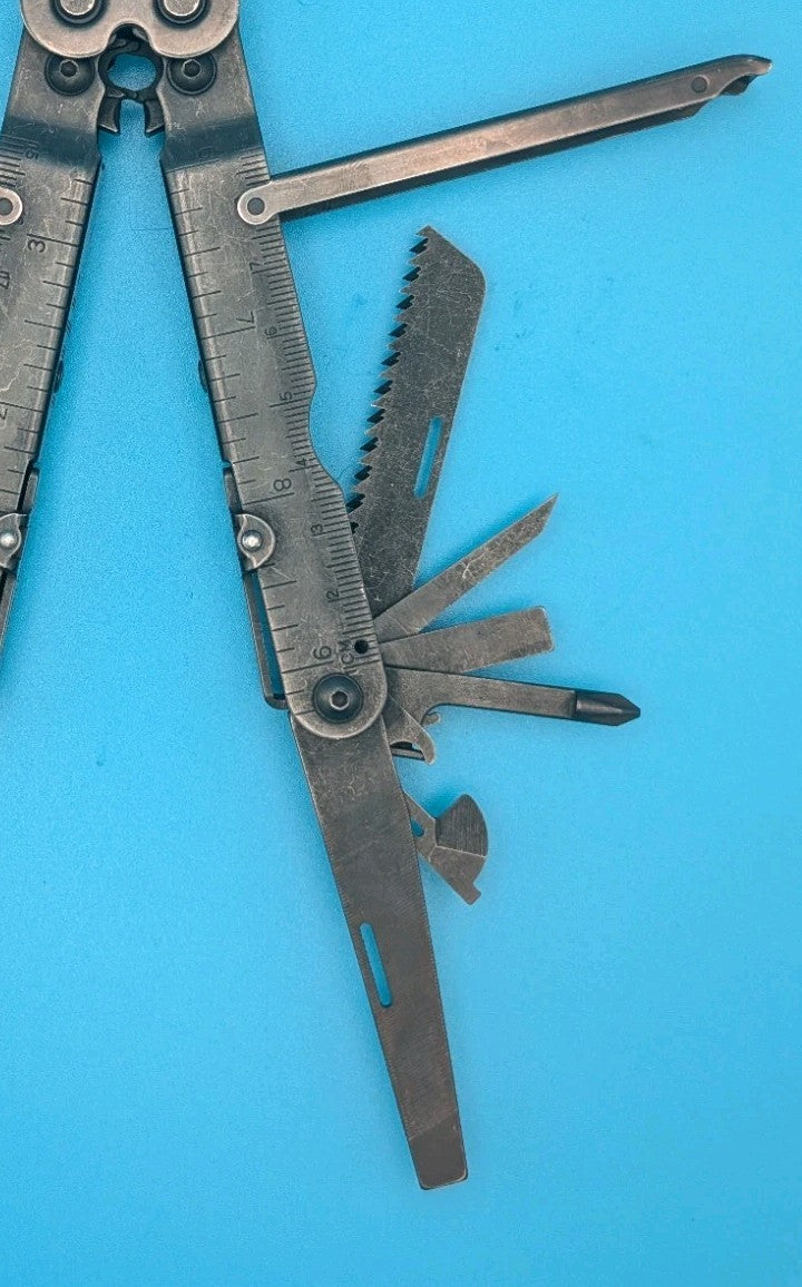 SOG PowerLock Multi Tool! Black!
