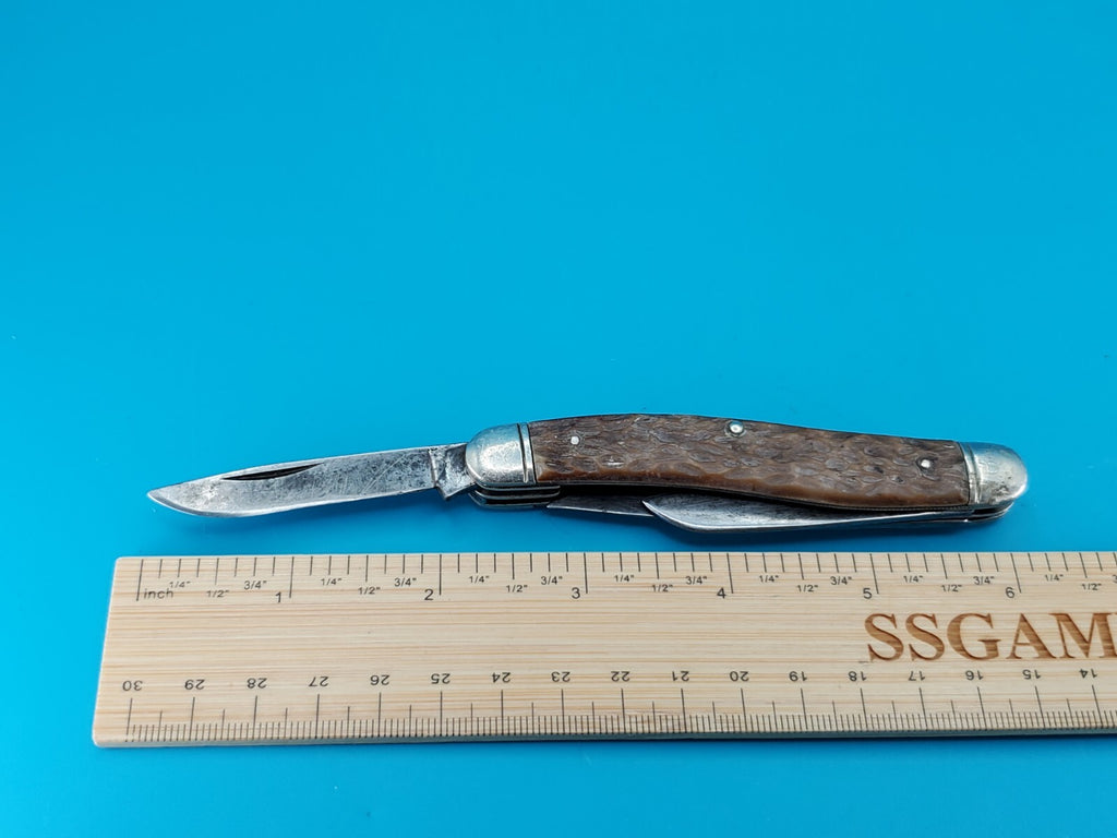 Camillus New York USA #69 Premium Stock Knife Jigged Bovine Bone 1950’s Era