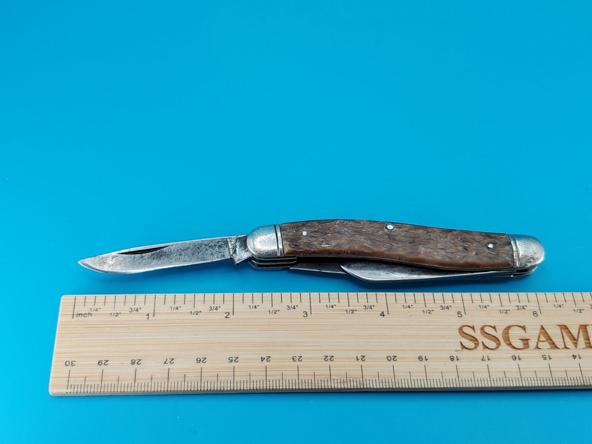 Camillus New York USA #69 Premium Stock Knife Jigged Bovine Bone 1950’s Era