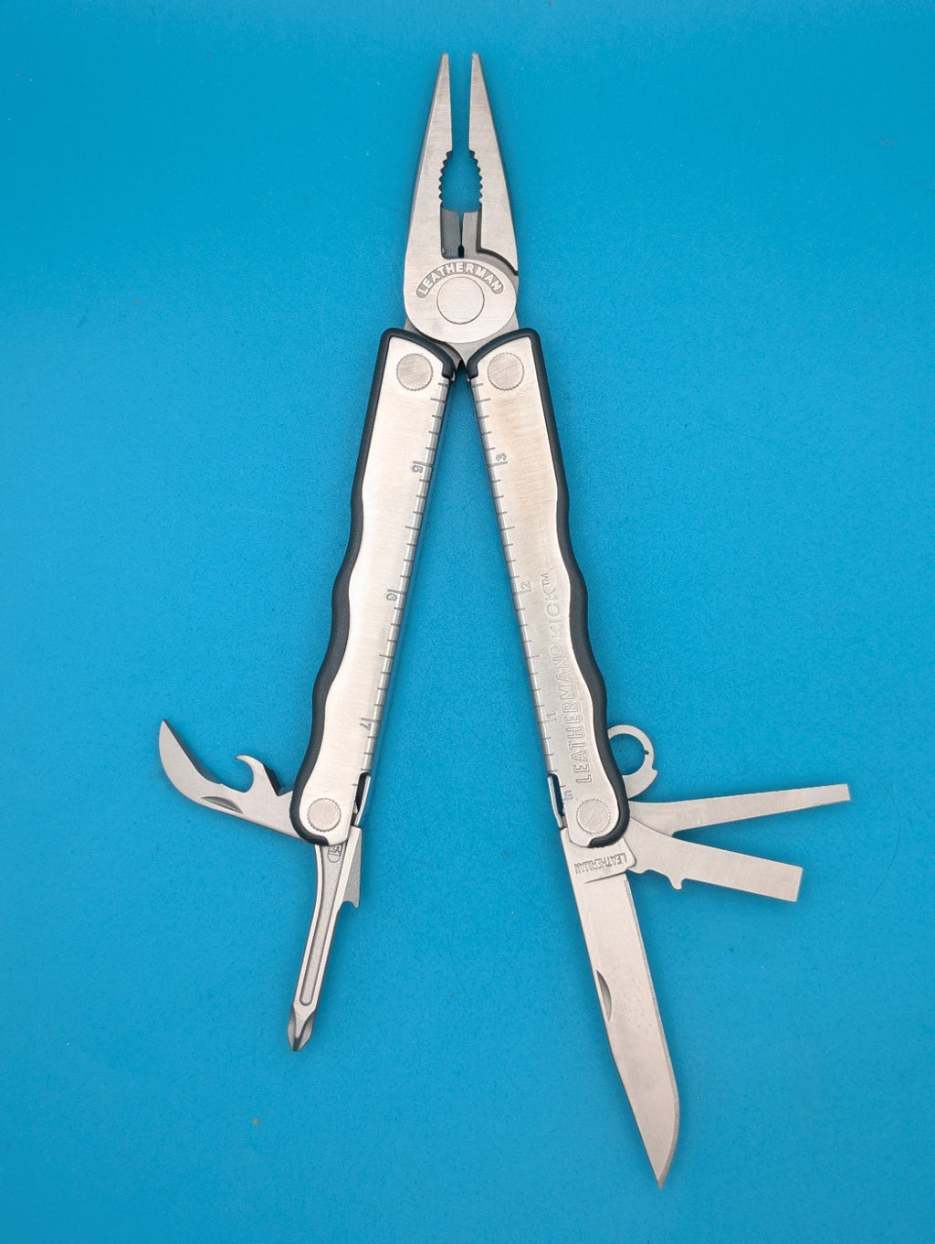 Leatherman Kick Multi-Tool, Knife, Pliers, Retired, Collectible!