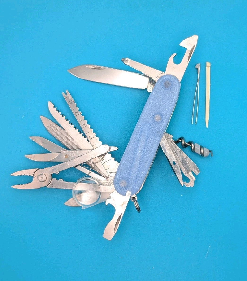 Custom Victorinox SwissChamp Blue & Green Glow in the Dark Knife Multi-Tool!