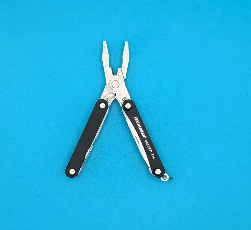Leatherman SQUIRT PS4 Multi-Tool With Pliers Scissors Knife BLACK! *WELLS FARGO*