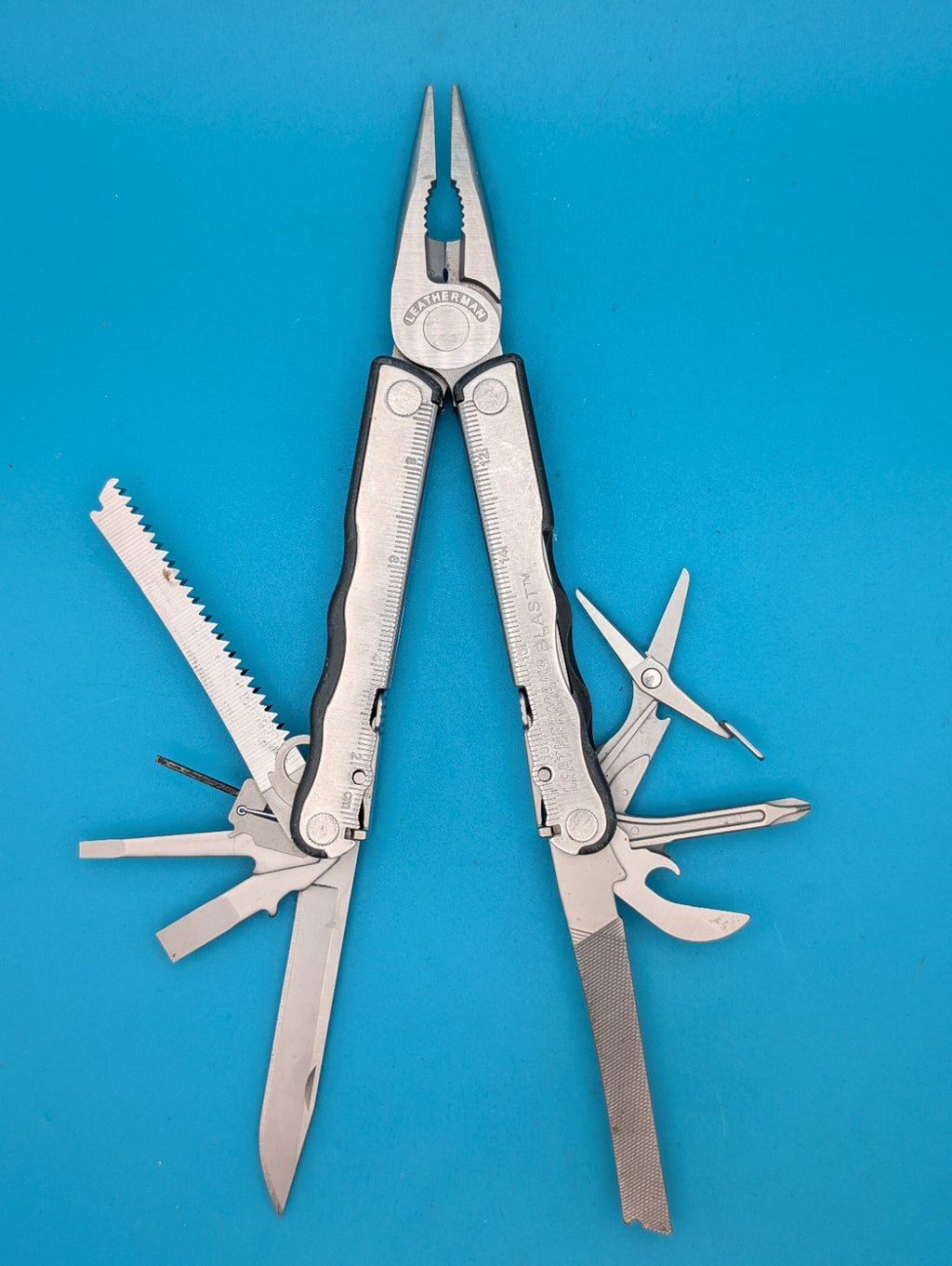 Leatherman BLAST Multi-Tool , Retired Multitool w/ Knife Pliers